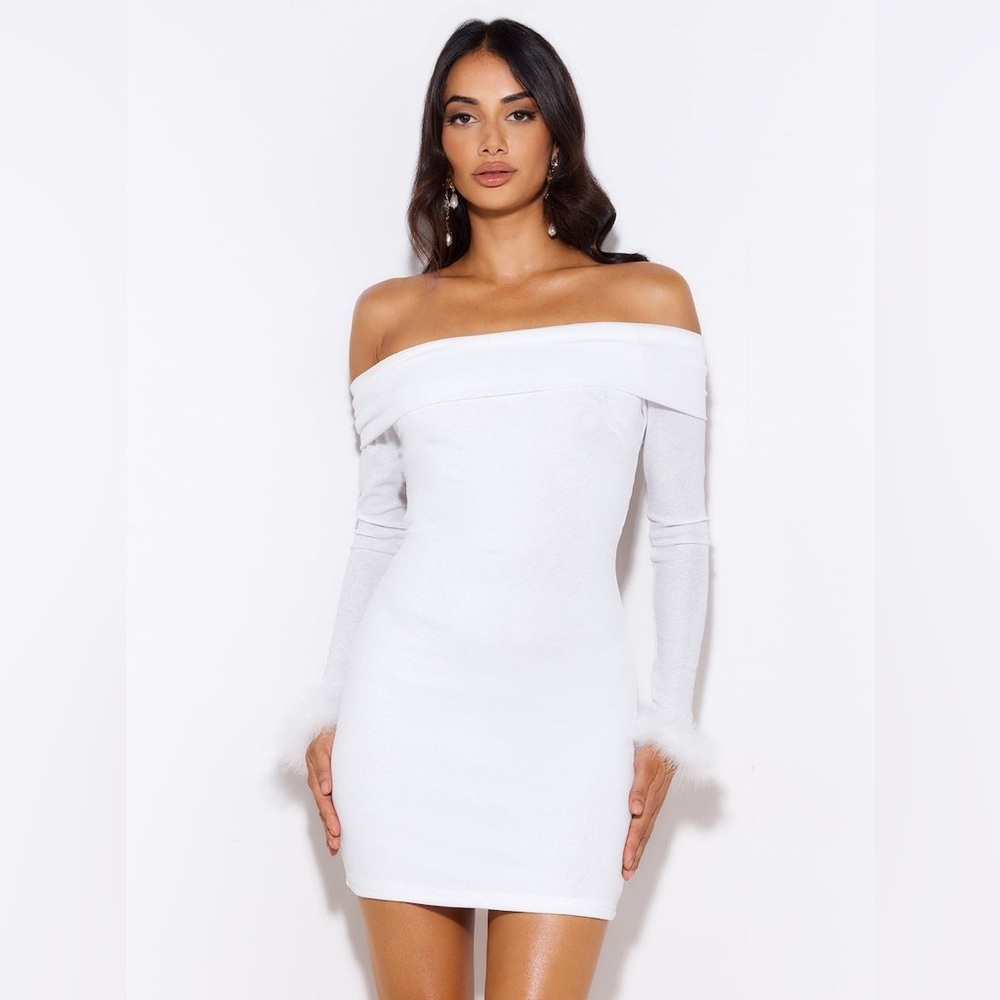 NWT Hello Molly White Mini Dress 8 Off Shoulder Feather Trim Party